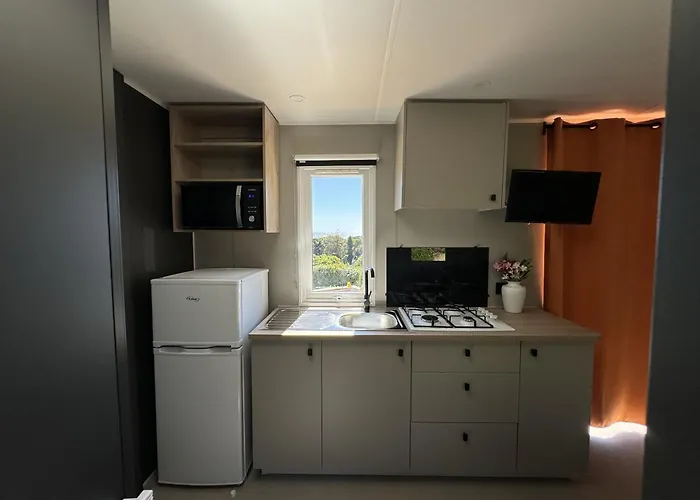 Casa vacanze Le Laurier, Mobil-home Climatisé Avec Vue Sur *
