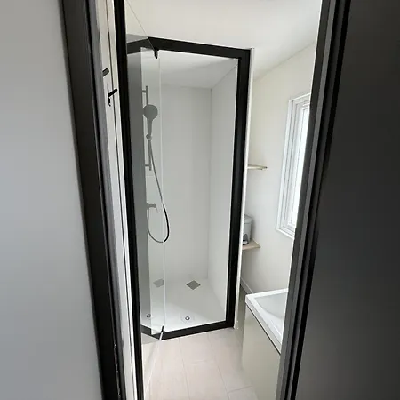 Le Laurier, Mobil-home Climatise Avec Vue Sur Semesterbostad Hyères