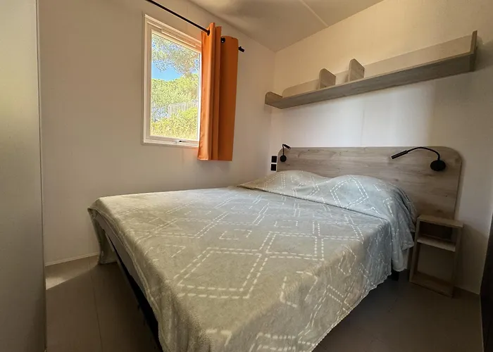 Le Laurier, Mobil-home Climatise Avec Vue Sur 度假居 耶尔