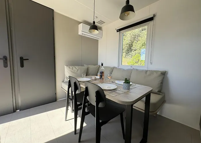 Le Laurier, Mobil-home Climatise Avec Vue Sur 耶尔